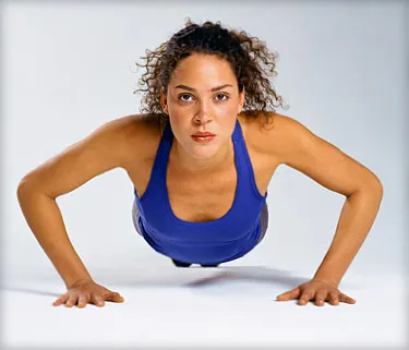woman doing pushups