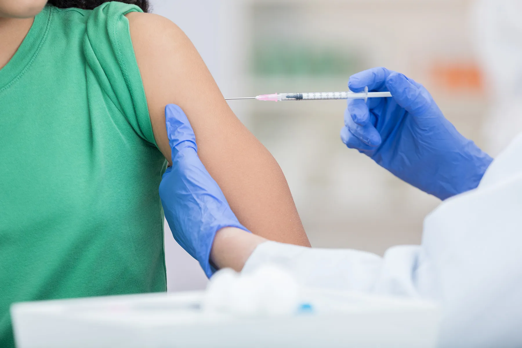 CDC Panel Backs Moderna Vaccine for Those Aged 6-17 thumbnail