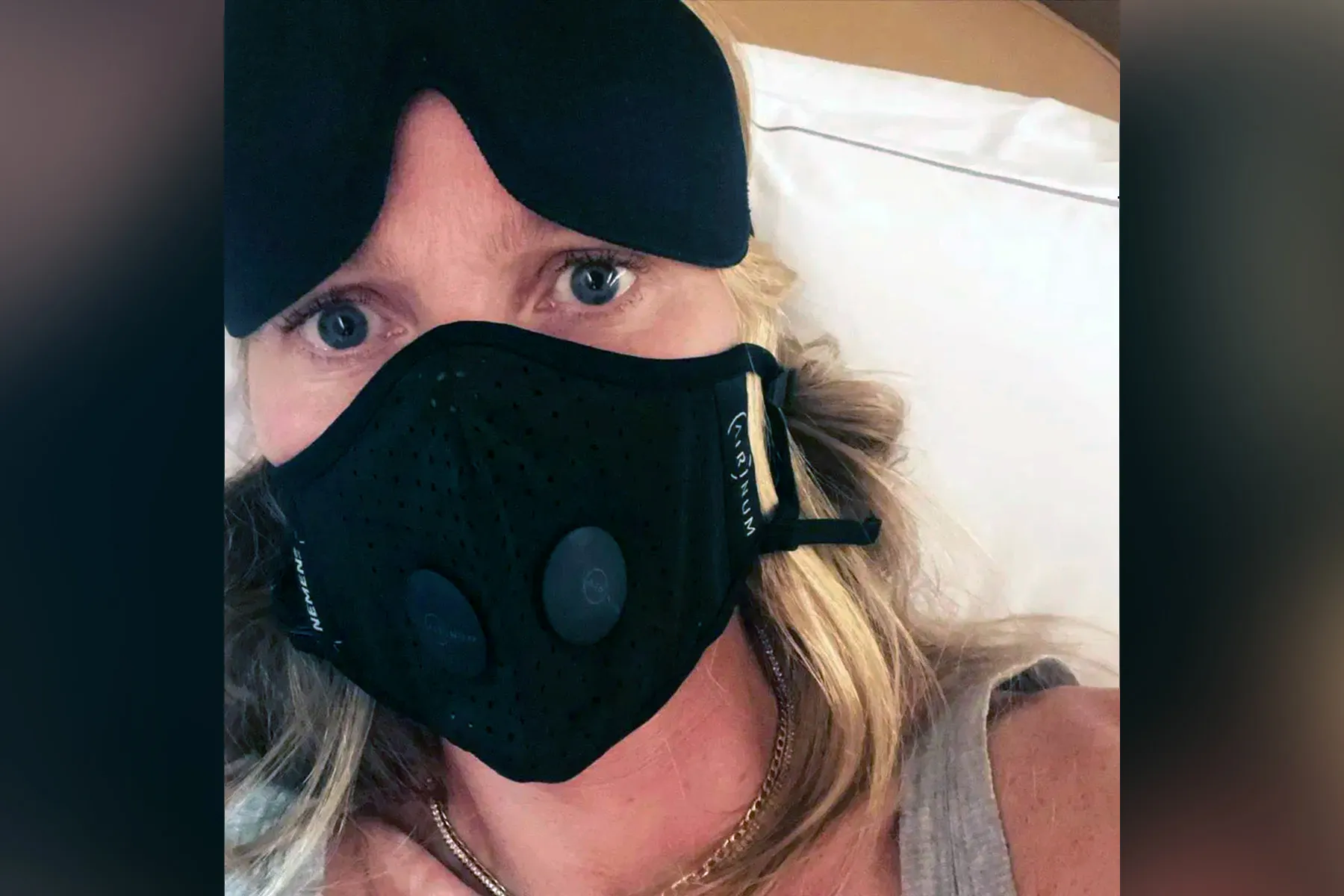 gwyneth paltrow in coronavirus mask
