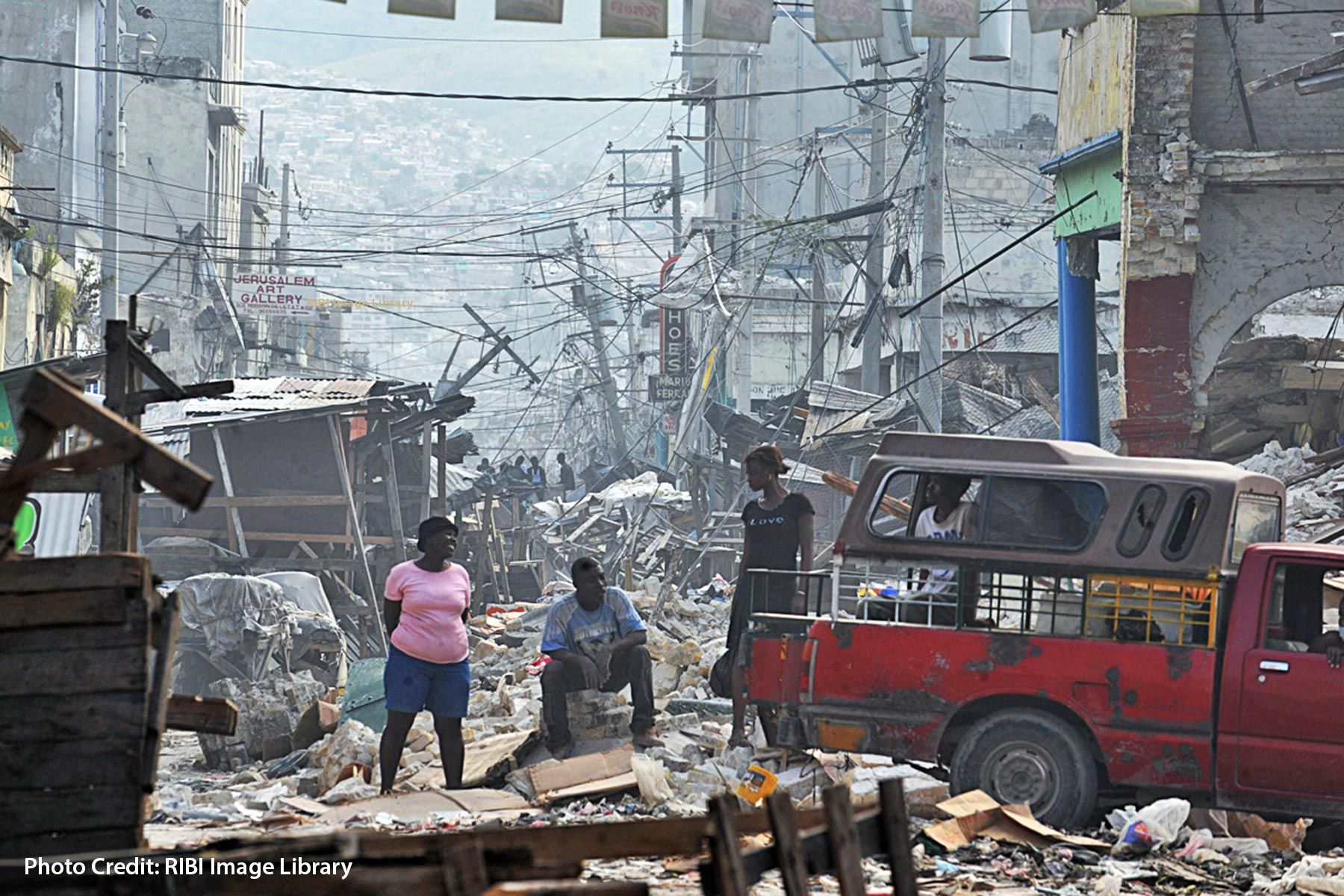 photo of haiti earthquake damage