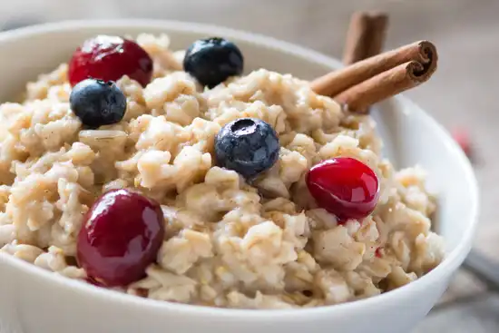 photo of bowl of oatmeal