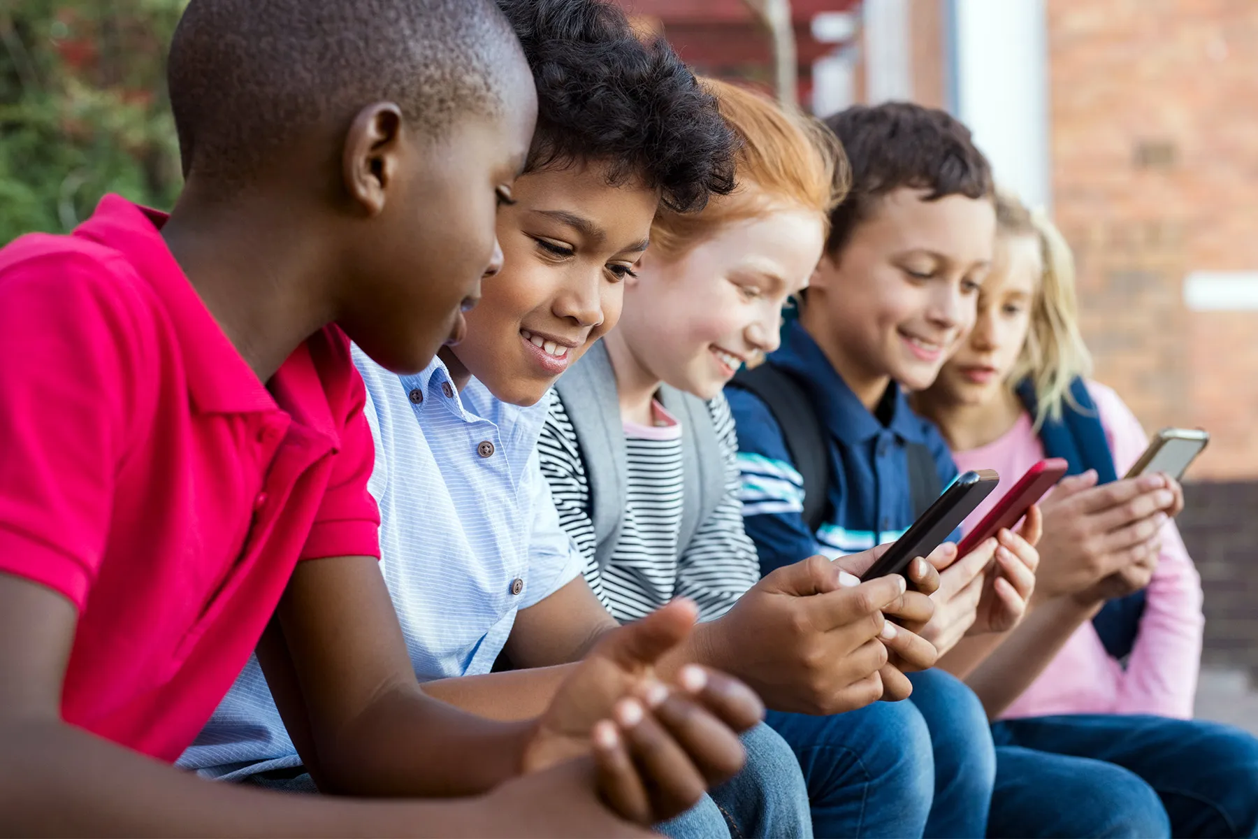 Powering Down Cellphone Use in Middle Schools