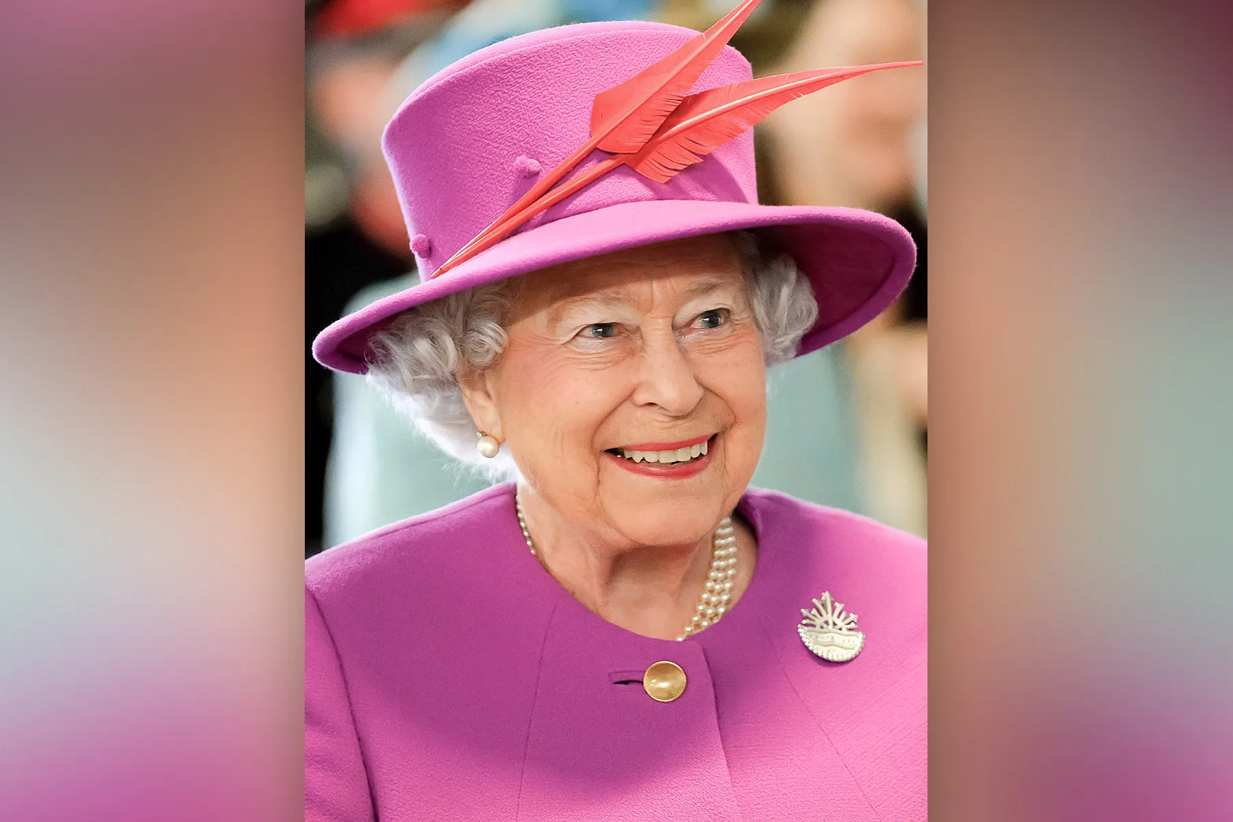 photo of Queen Elizabeth IIphoto of Queen Elizabet
