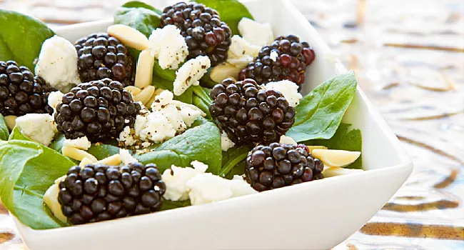 blackberry spinach salad