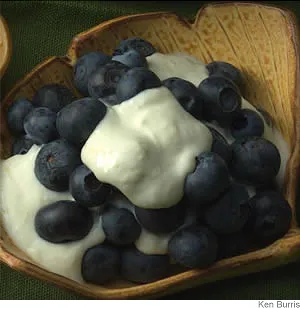 Blueberries With Lemon Cream