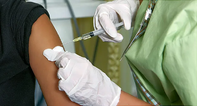 does the human papillomavirus vaccine hurt)
