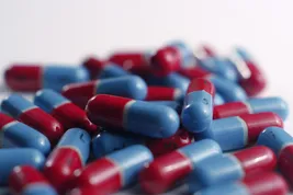 photo of acetaminophen capsules