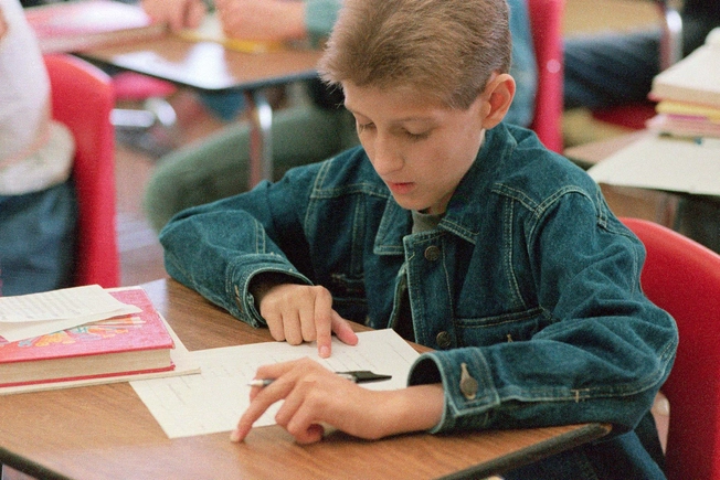 1986: Ryan White Goes Back to School