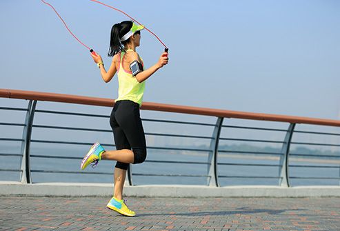 woman skipping rope