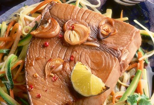 tuna steak and vegetables