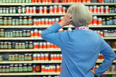 photo of person shopping for supplements