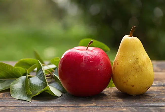 The Top Fat-Burning Foods (2022) Pears & Apples