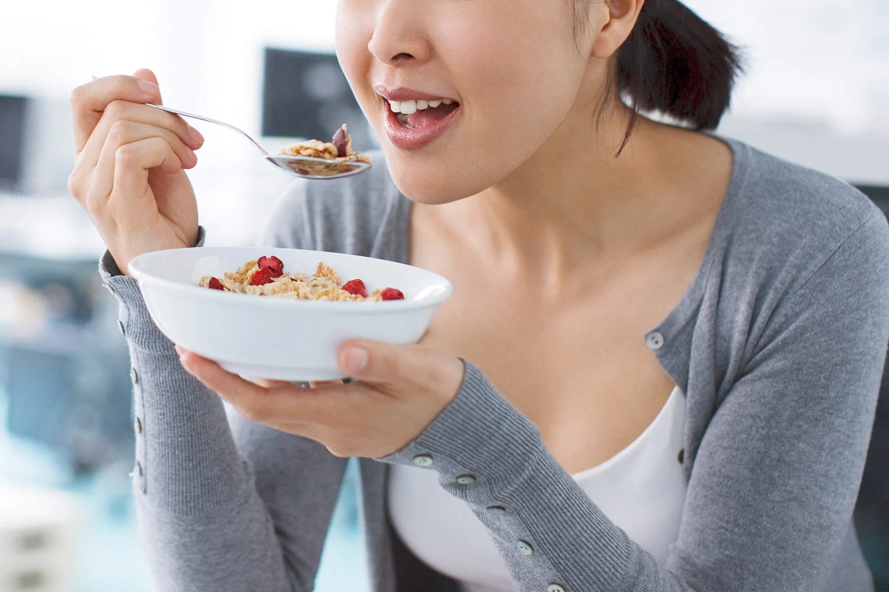photo of pistillate   eating cereal