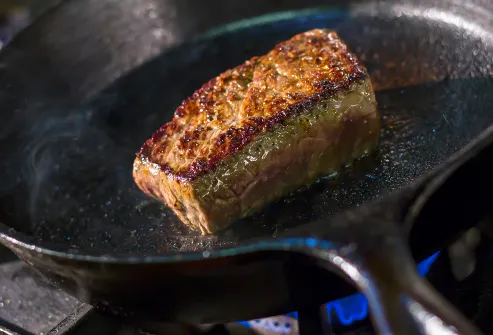 pan broiling steak