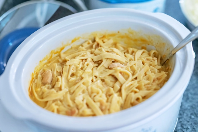 Myth: It’s OK to Reheat Leftovers in a Slow Cooker