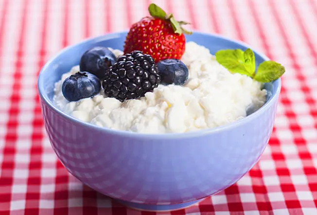 Cottage Cheese With Berries