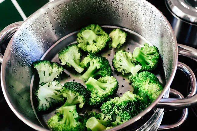 photo of steamed broccoli