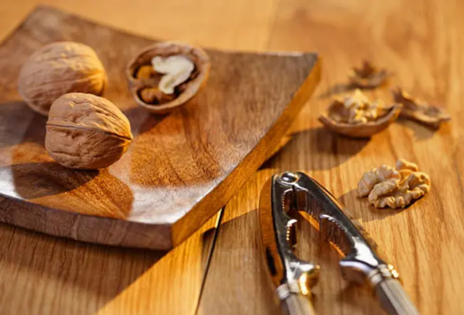 Walnuts: Omega-3s by the Handful