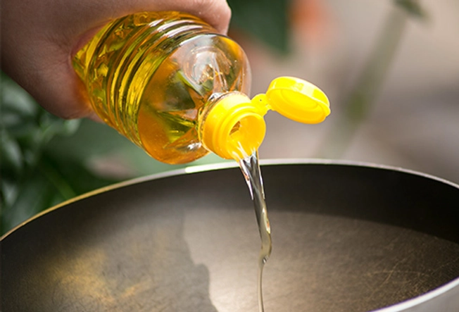 Cook With Soybean Oil