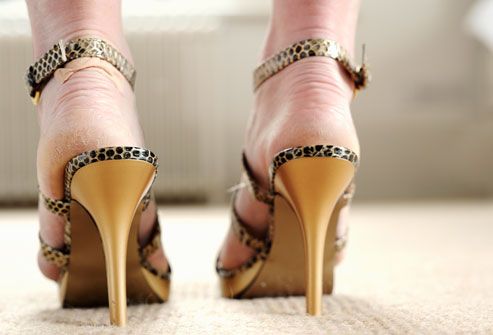 flat foot wearing heels