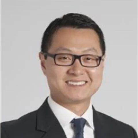 Dr. Humberto Choi, MD - Cleveland, OH - Pulmonary Medicine, Critical Care Medicine