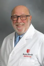 Dr. Lloyd D Simon, MD - Southold, NY - Internal Medicine