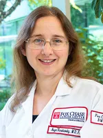 Dr. Asya Nina Varshavsky-Yanovsky - Philadelphia, PA - Oncologist/hematologist