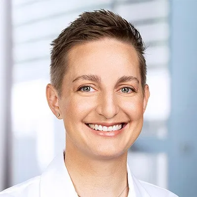 Dr. Brittney Warren, MD - Pasadena, TX - Orthopedic Surgery, Sports Medicine