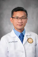Dr. Ian Diaz, MD - Encinitas, CA - Family Medicine