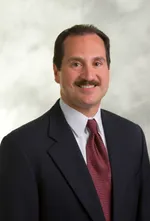 Dr. Robert Flores, MD - Charlotte, NC - Ophthalmology