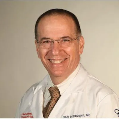 Dr. Elliot Regenbogen, MD - New York, NY - Otolaryngology-Head And Neck Surgery