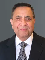 Dr. Shabeer A Dar, MD - Babylon, NY - Internal Medicine, Oncology